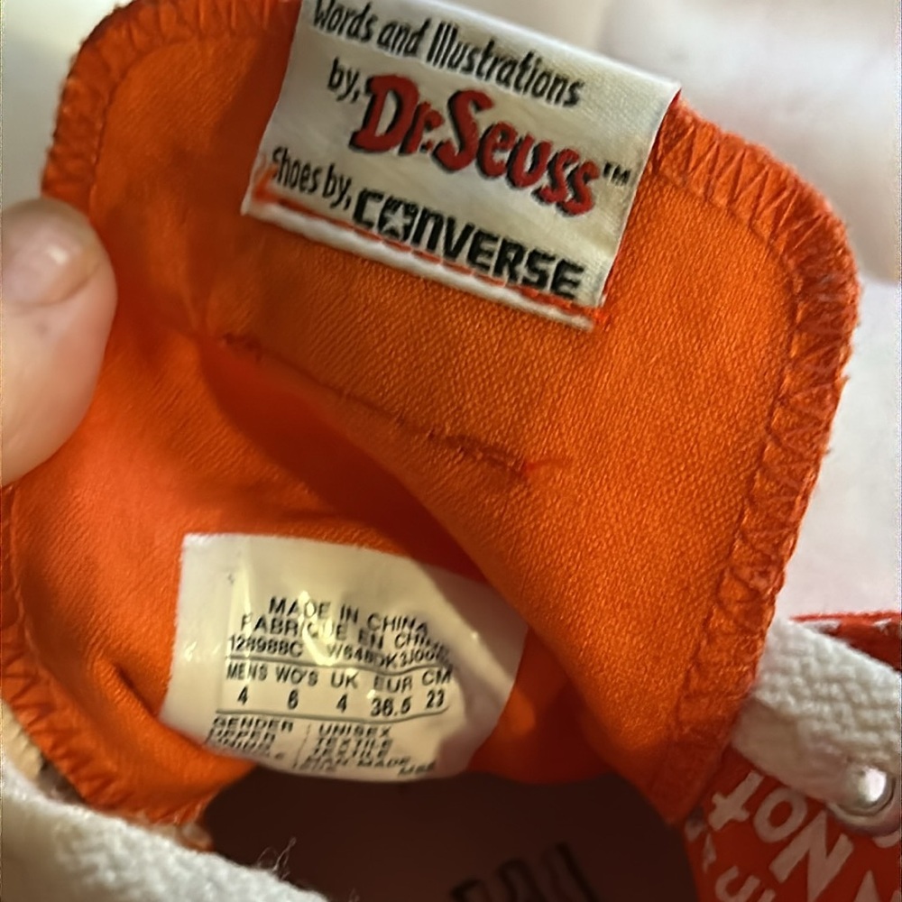 Converse high tops DR SEUSS GREEN EGGS AND HAM LTD EDITION RARE EUC - Picture 8 of 8